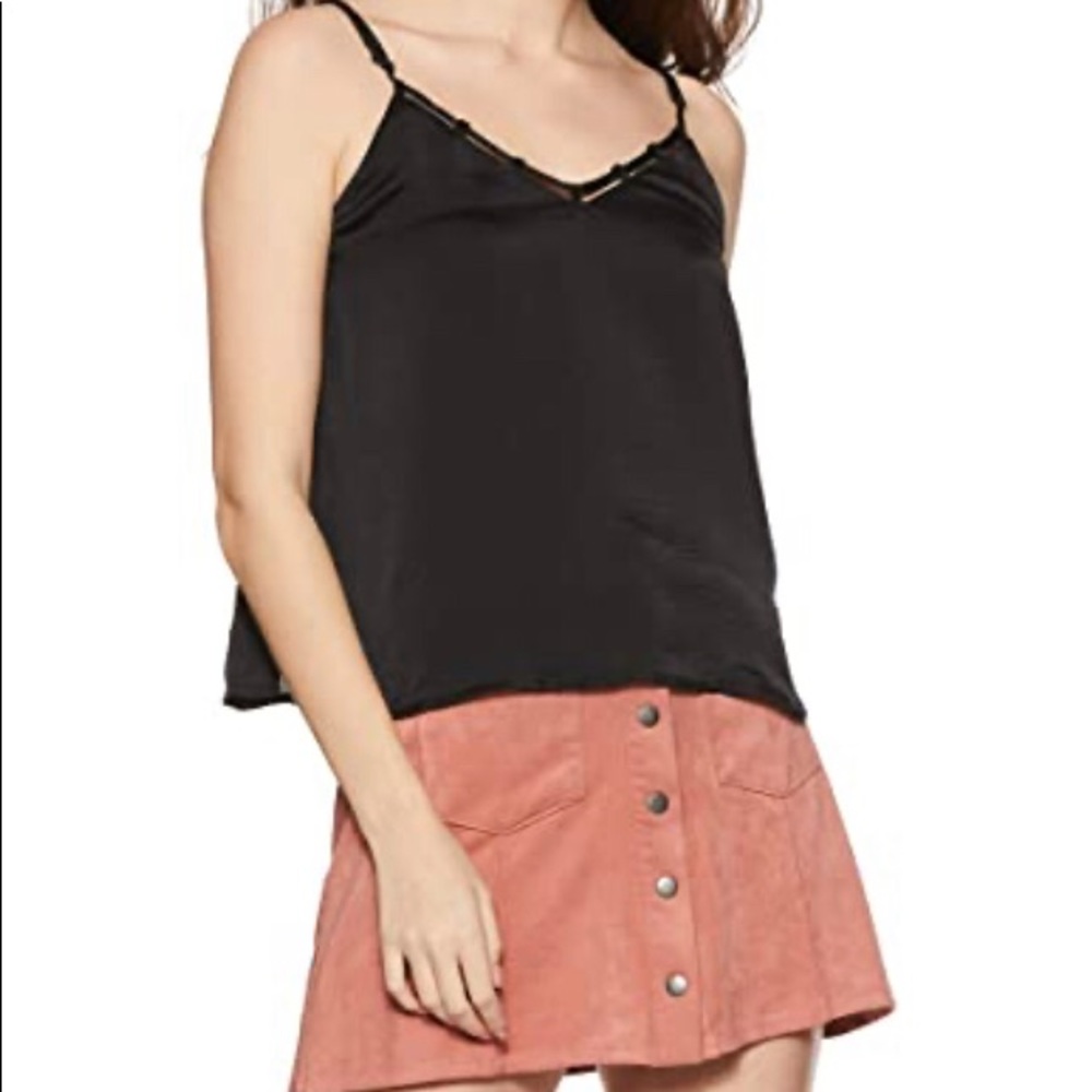 Forever 21 Black Cut out V Neck Sleeveless Camisole Blouse  Top Size L